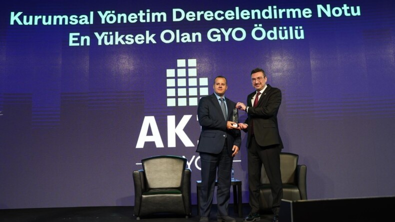 Akiş GYO’ya ‘Kurumsal Yönetim Derecelendirme Notu En Yüksek Olan GYO’ ödülü