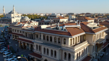 Bakan Kurum: Konya Mevlana Meydanı’nı özüne kavuşturduk