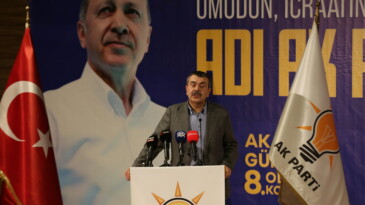 Bakan Tekin: CHP’nin mevcut yönetimi kendi tarihleri ile ilgili hiçbir şey bilmiyor