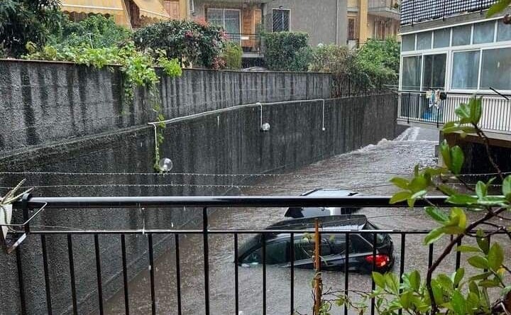 İtalya’da şiddetli yağış sele neden oldu